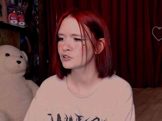 Velvet-and-Venom webcam