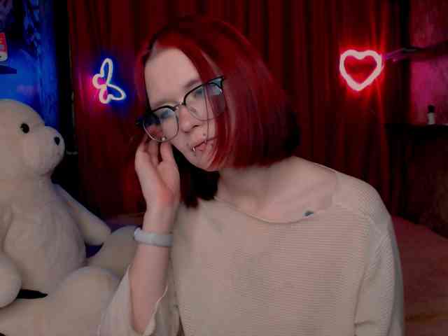 Velvet-and-Venom webcam