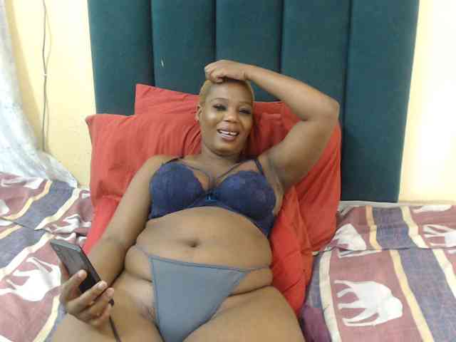 Fatassboodyxx webcam