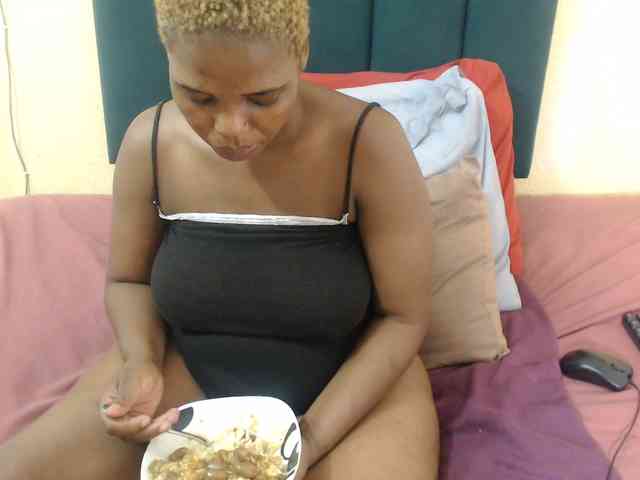 Fatassboodyxx webcam