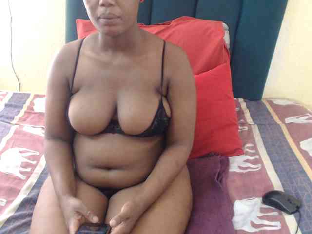 Fatassboodyxx webcam