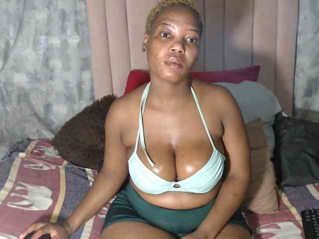 Fatassboodyxx webcam