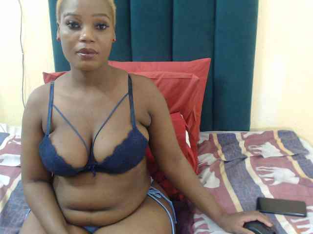 Fatassboodyxx webcam