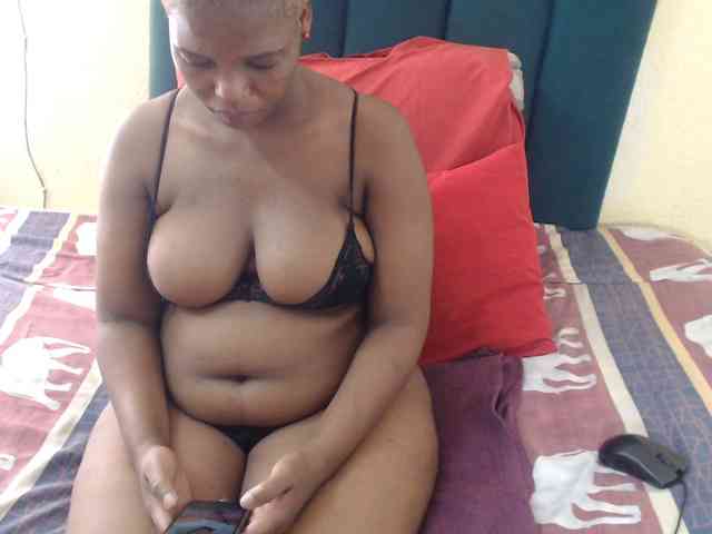 Fatassboodyxx webcam