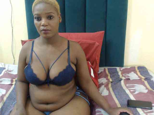 Fatassboodyxx webcam