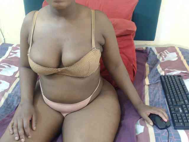 Fatassboodyxx webcam