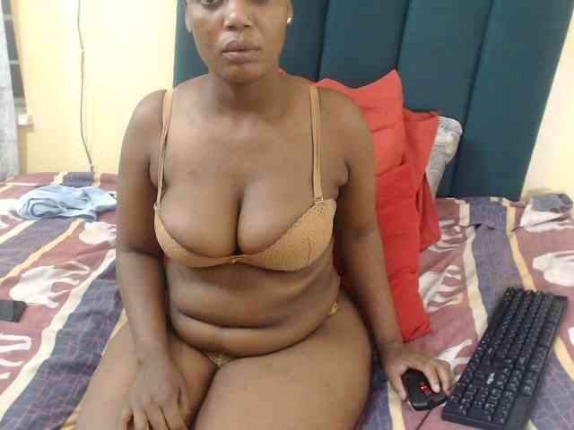 Fatassboodyxx webcam