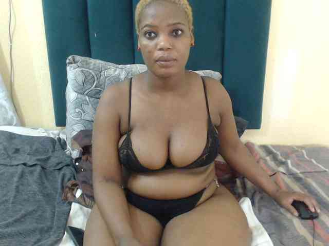 Fatassboodyxx webcam