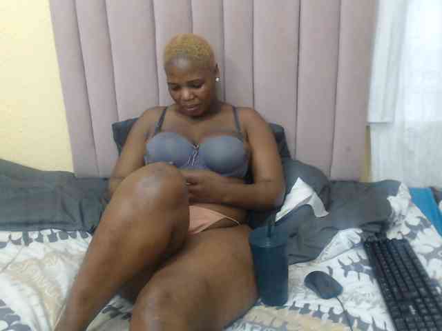 Fatassboodyxx