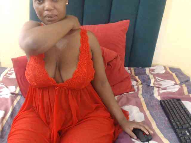 Fatassboodyxx webcam