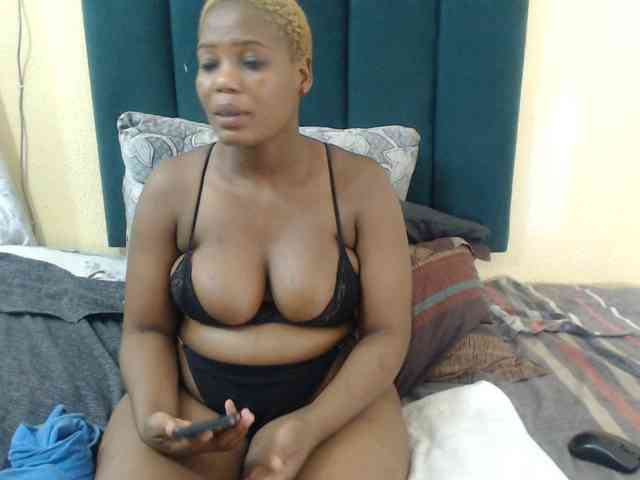 Fatassboodyxx webcam