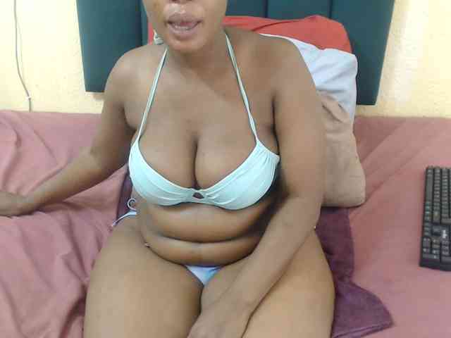 Fatassboodyxx webcam