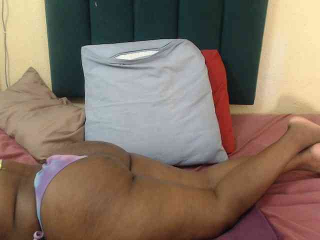 Fatassboodyxx webcam
