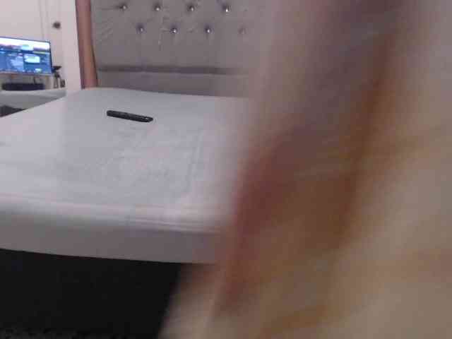 KarolLewys webcam