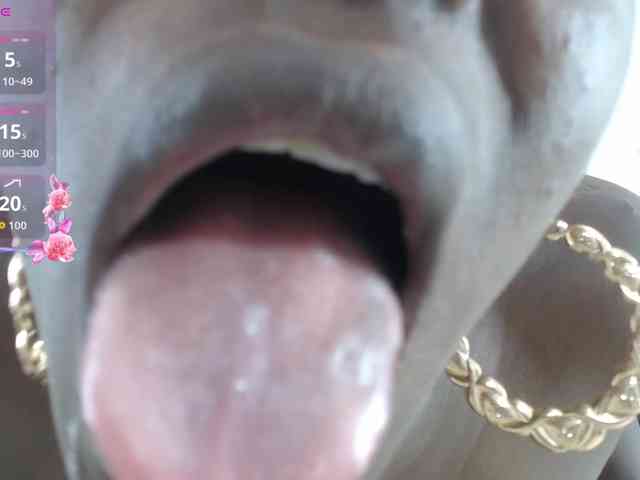KarolLewys webcam
