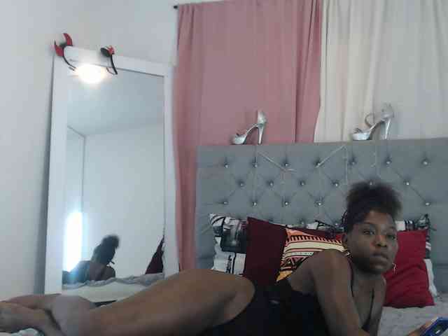 KarolLewys webcam