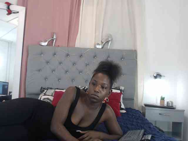 KarolLewys webcam