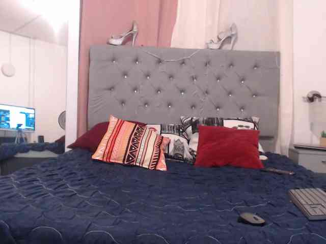 KarolLewys webcam