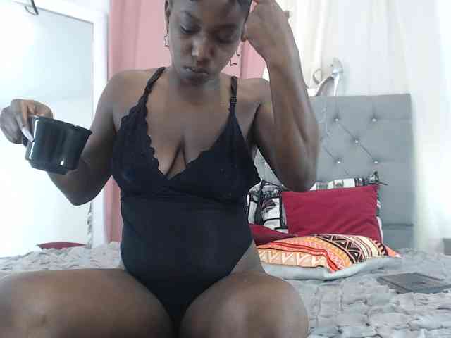 KarolLewys webcam