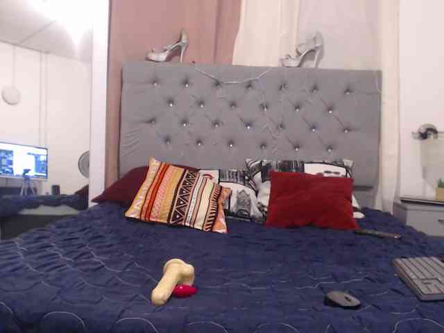 KarolLewys webcam