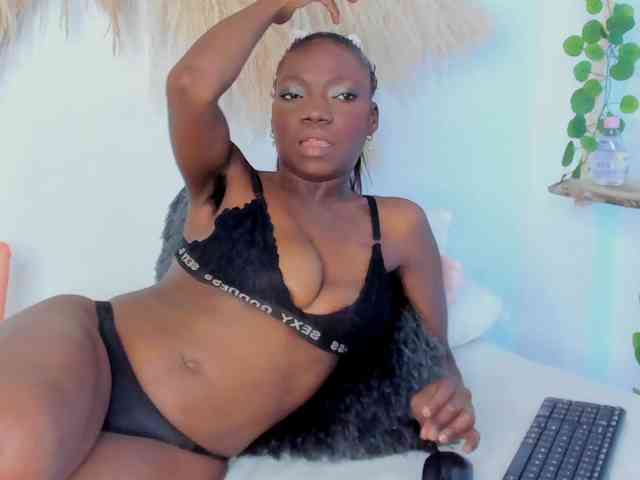 Aurora-queen Live Webcam on BongaCams