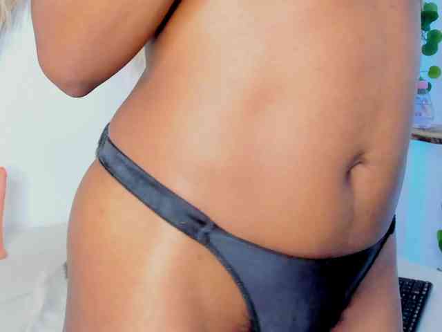 Aurora-queen Live Webcam on BongaCams