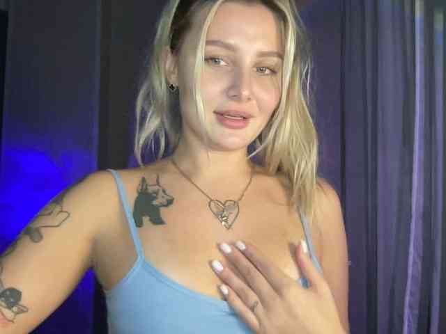 Alicemiumur webcam