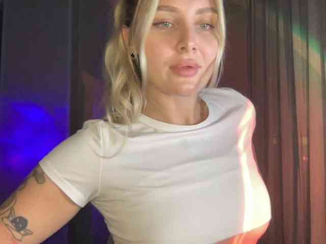 Alicemiumur webcam