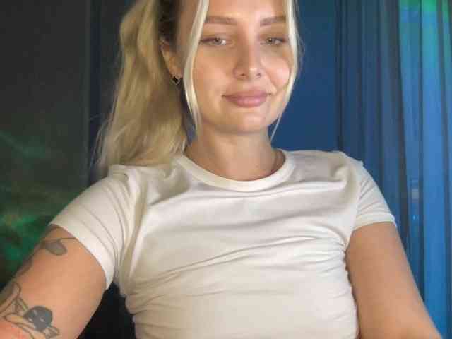Alicemiumur webcam
