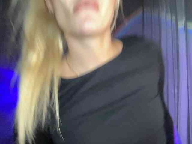 Alicemiumur webcam