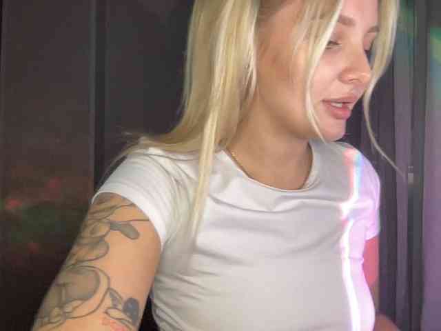 Alicemiumur webcam