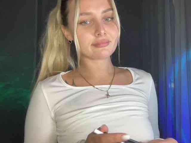 Alicemiumur webcam