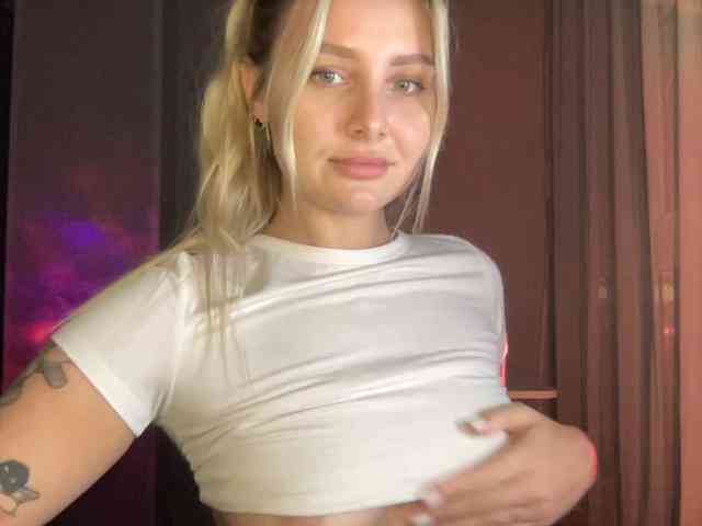 Alicemiumur webcam