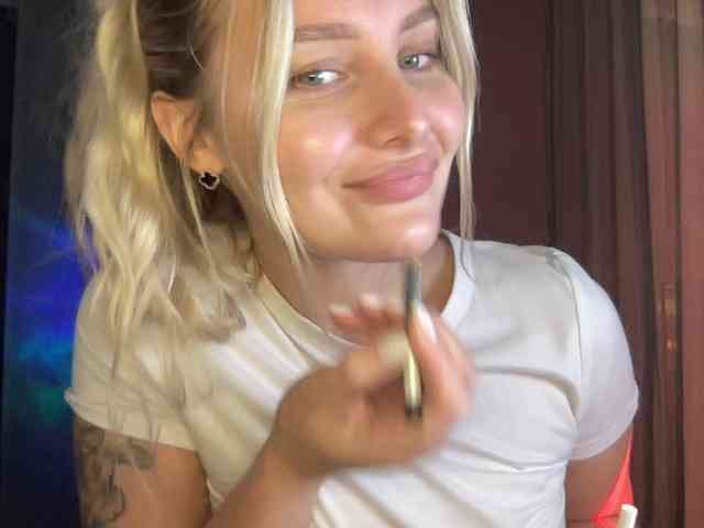 Alicemiumur webcam