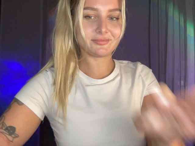 Alicemiumur webcam