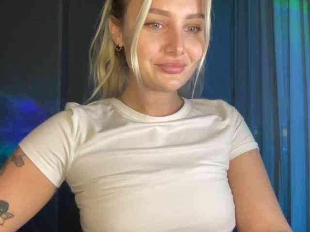 Alicemiumur webcam