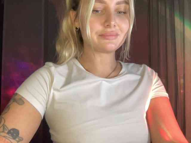 Alicemiumur webcam