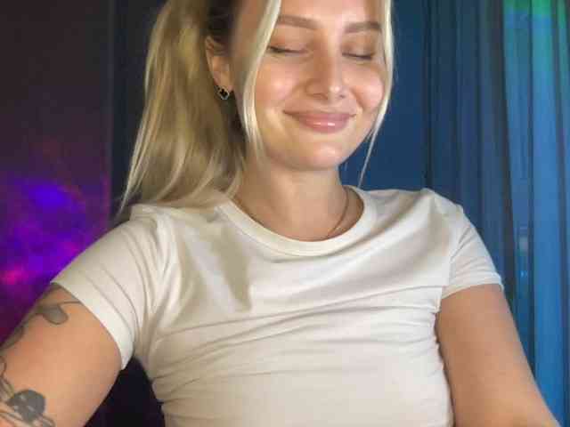Alicemiumur webcam