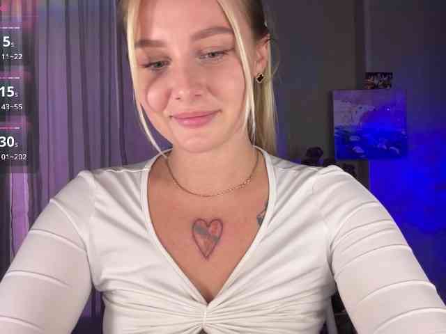 Alicemiumur webcam