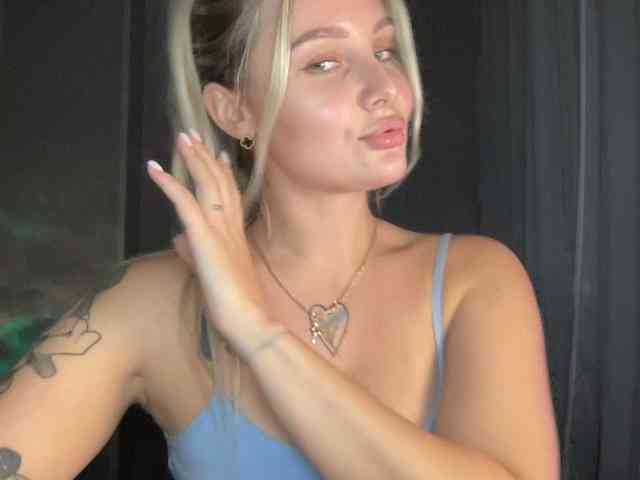 Alicemiumur webcam