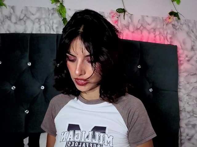 ninasky's BongaCams show and profile