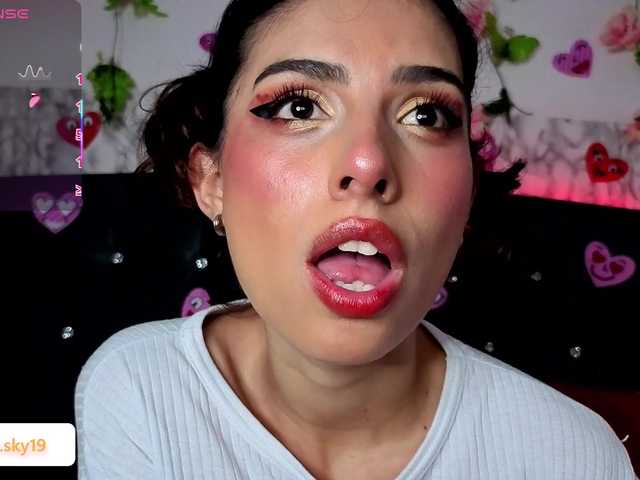 ninasky's BongaCams show and profile