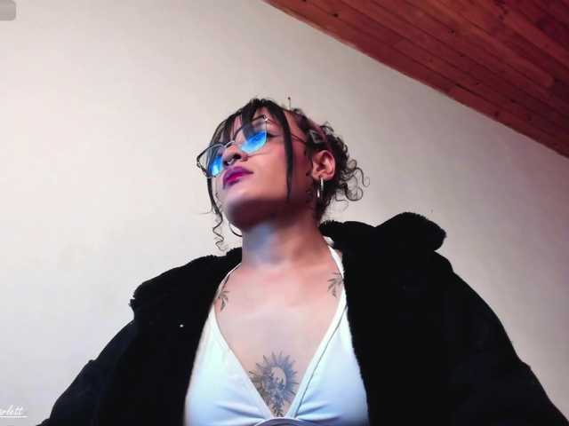  CurlyScarlett13 chat room