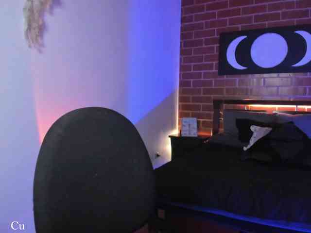 CurlyScarlett13 CurlyScarlett13