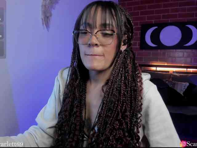 CurlyScarlett13 CurlyScarlett13