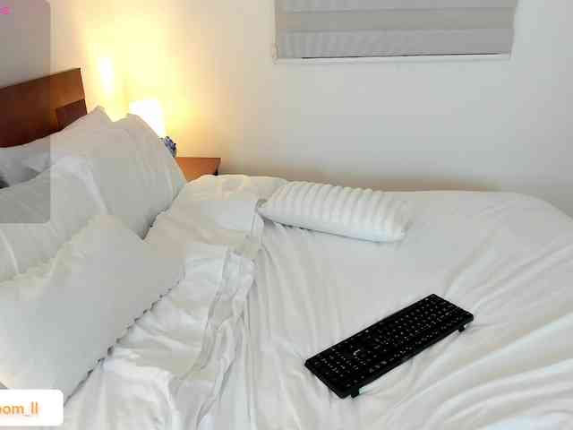 lilyboom1's webcam live show