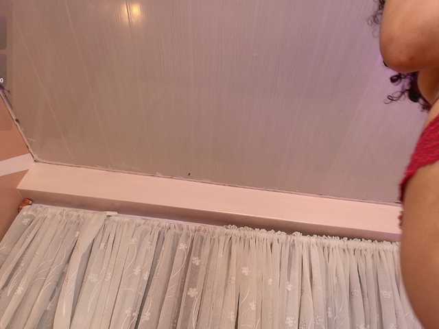 Annie-Lii's BongaCams show and profile