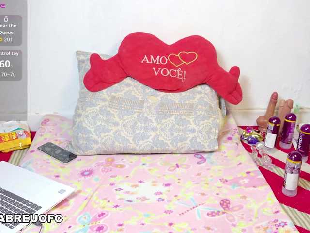 Geozinhaa's BongaCams show and profile