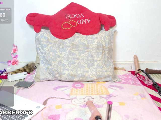 Geozinhaa's BongaCams show and profile