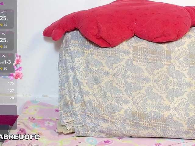 Geozinhaa's BongaCams show and profile